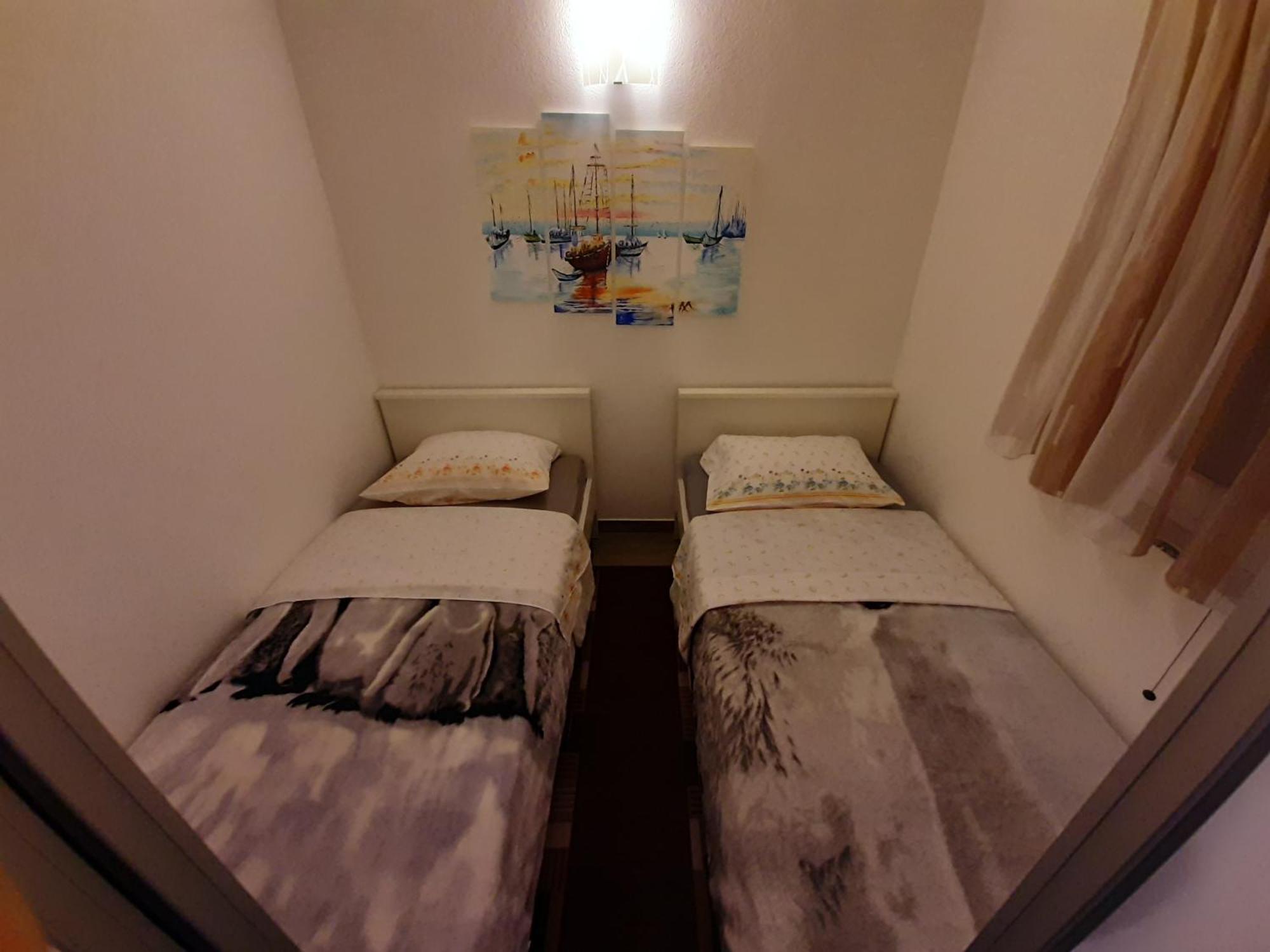 Apartments Diana Vinisce Марина Екстериор снимка